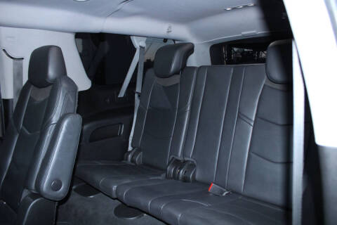 2018 Cadillac Escalade ESV Luxury