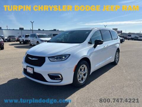 2024 Chrysler Pacifica for sale at Turpin Chrysler Dodge Jeep Ram in Dubuque IA