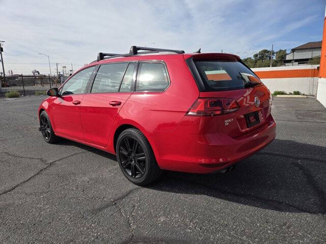 2017 Volkswagen Golf SportWagen