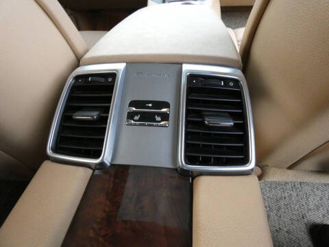 2011 Porsche Panamera 4