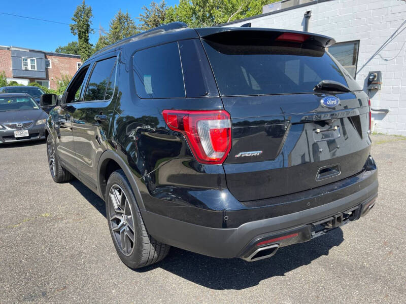 2016 Ford Explorer Sport