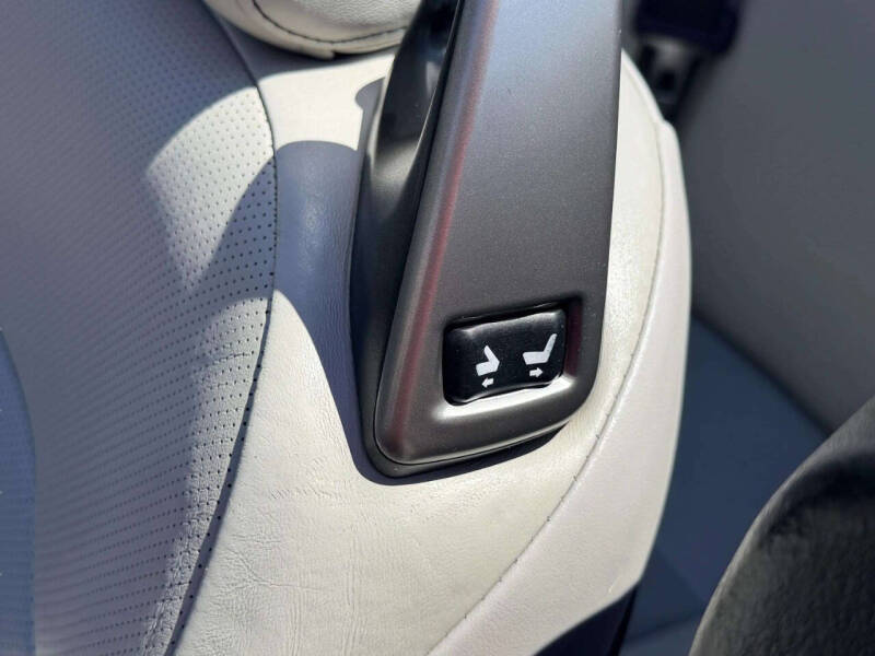 2011 Lexus IS 250C