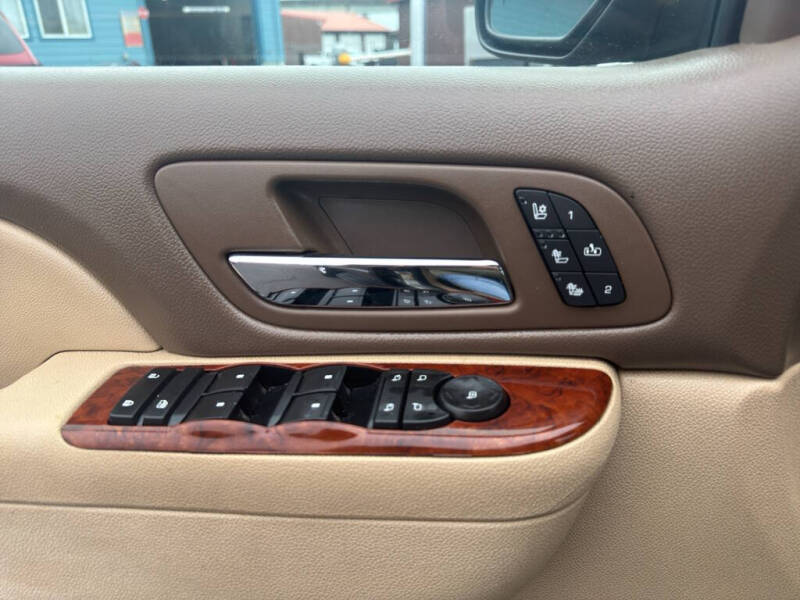2013 Chevrolet Suburban LTZ