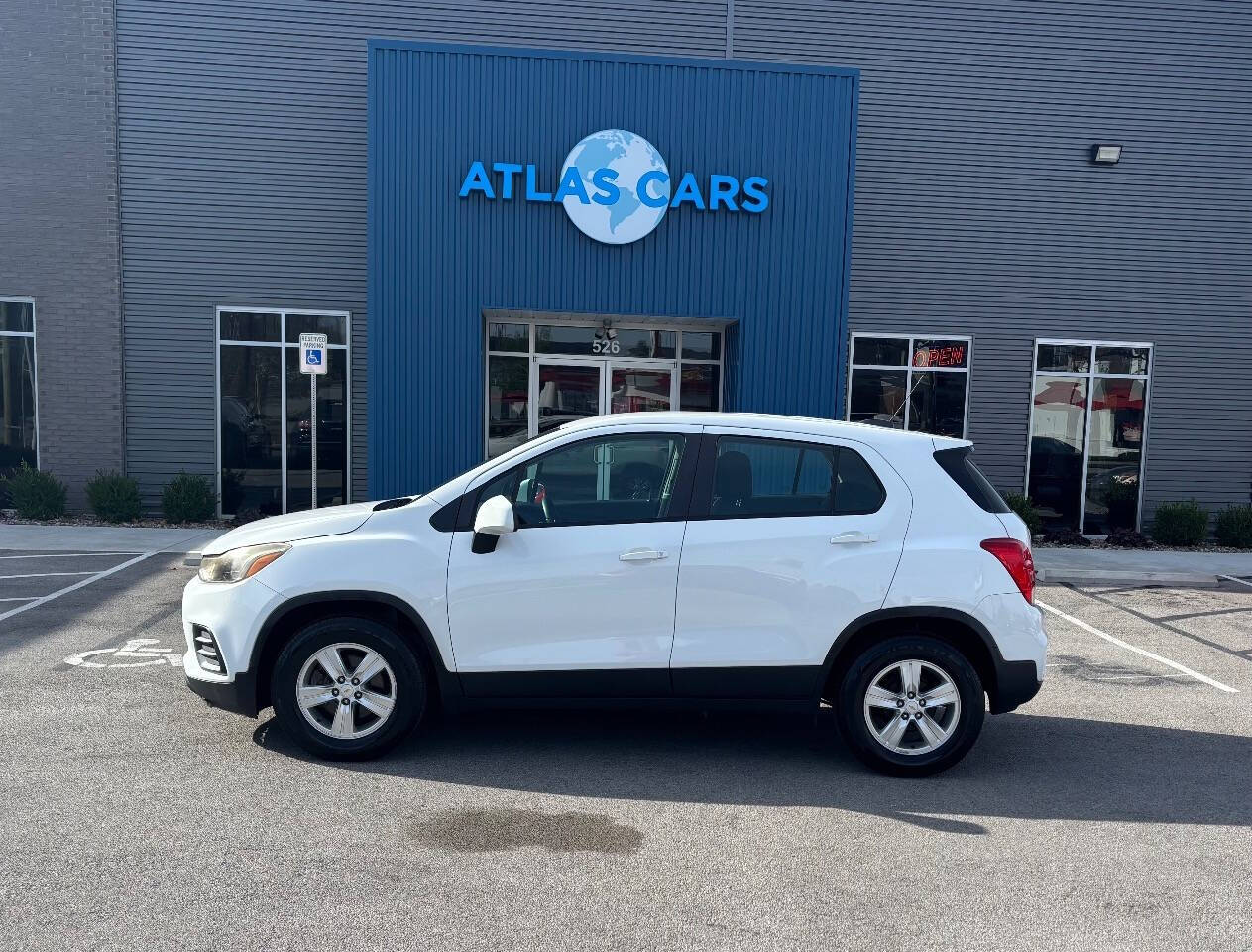 2020 Chevrolet Trax LS's photo