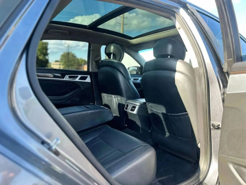 2015 Hyundai Genesis