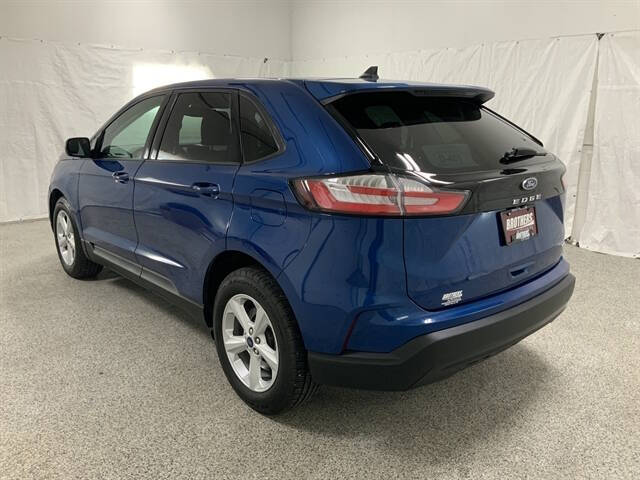 2022 Ford Edge SE