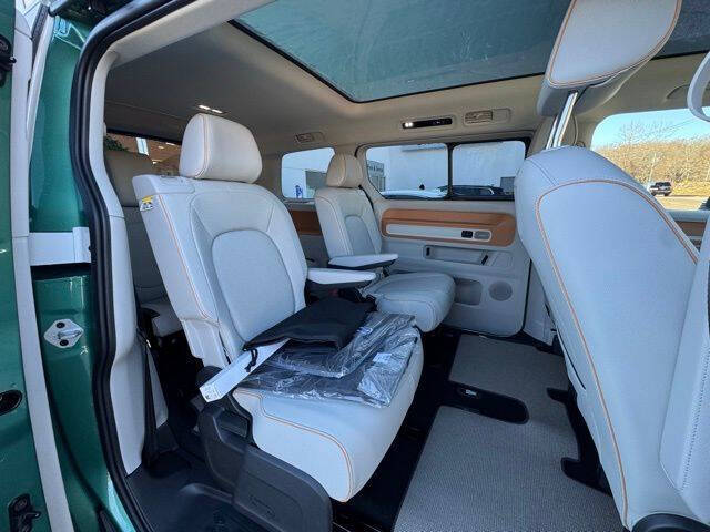 2025 Volkswagen ID. Buzz Pro S Plus 4Motion