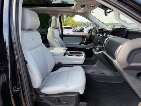 2025 Ford Expedition Platinum