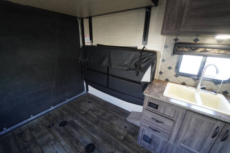 2020 Pacific Coachworks Sandsport 2114