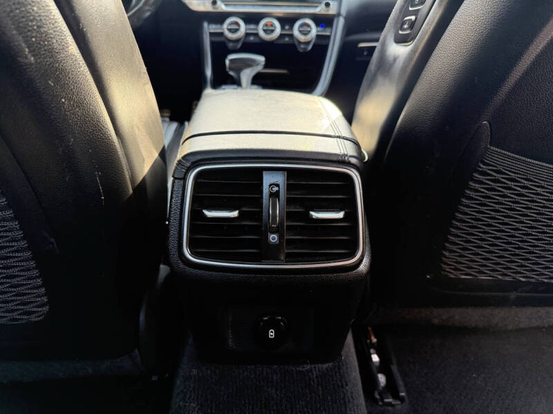 2019 Genesis G70 3.3T Advanced