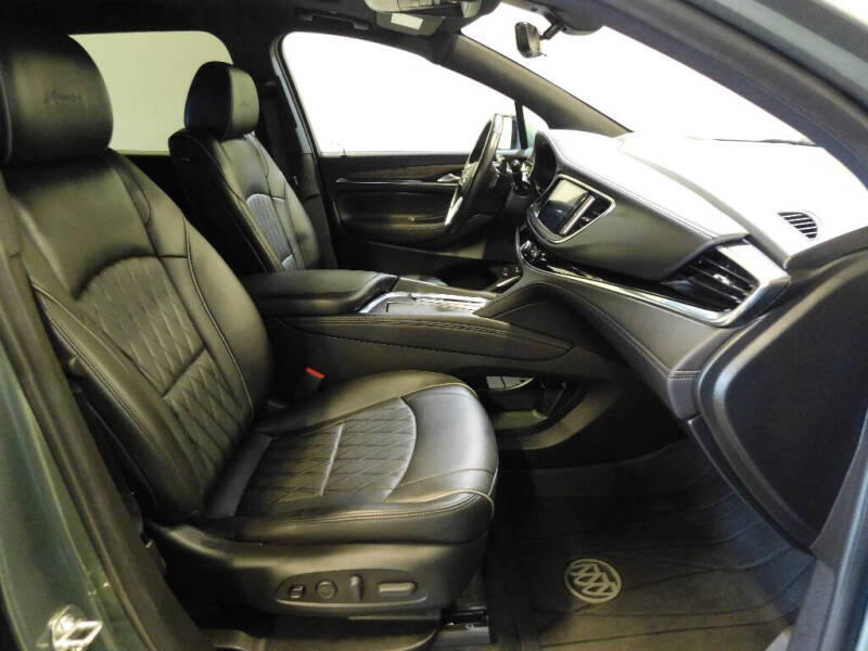 2023 Buick Enclave Avenir