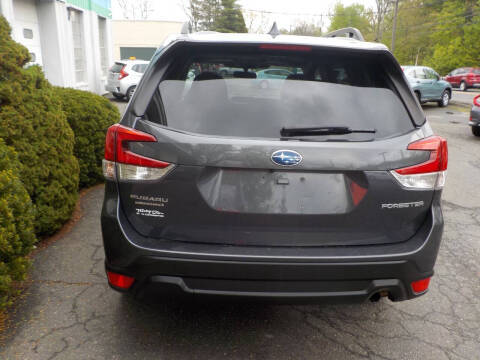 2022 Subaru Forester Premium