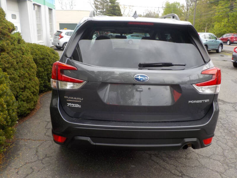 2022 Subaru Forester Premium