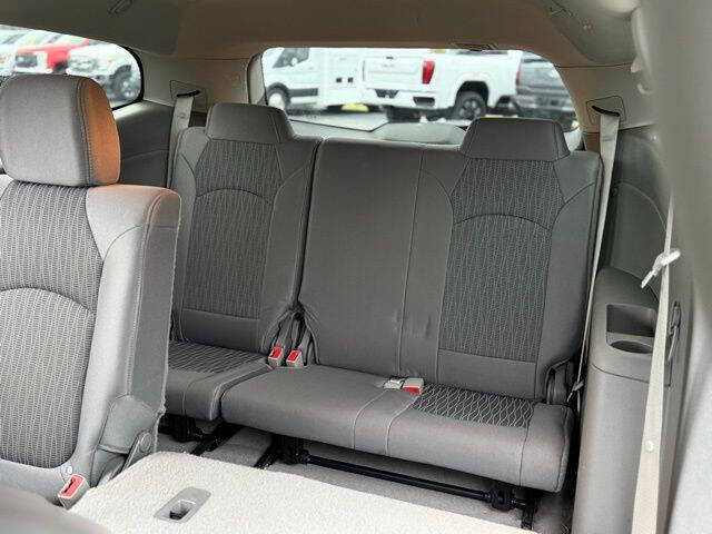 2017 Chevrolet Traverse LS