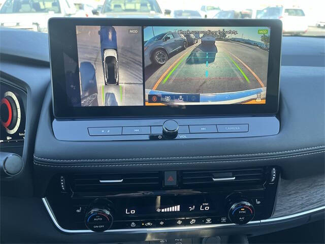 2025 Nissan Rogue Platinum