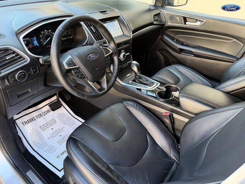 2017 Ford Edge Titanium