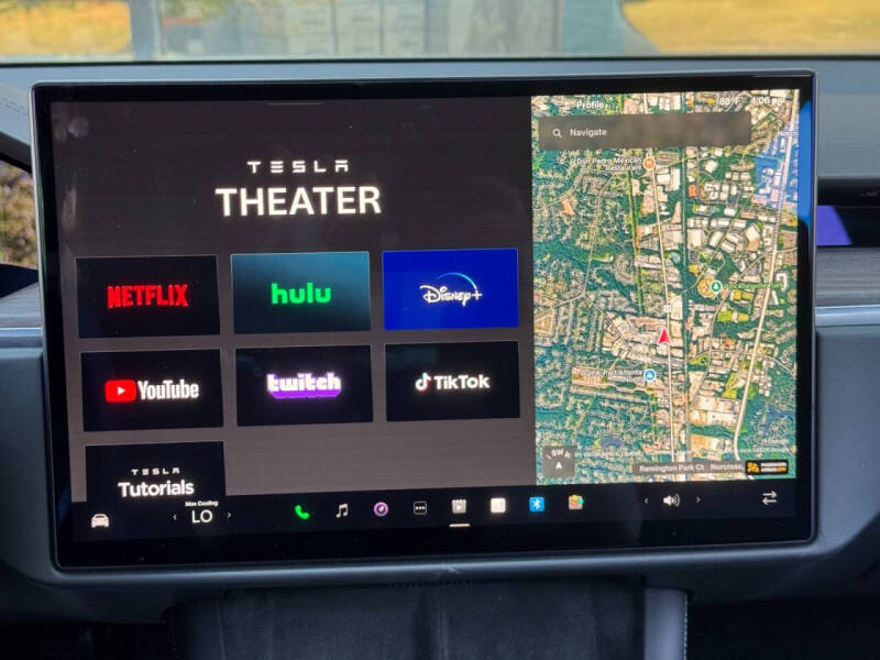 2023 Tesla Model X Standard Range