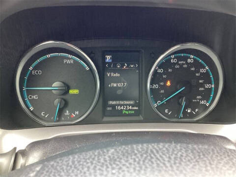 2017 Toyota RAV4 Hybrid SE