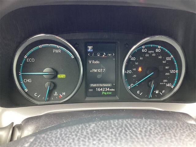 2017 Toyota RAV4 Hybrid SE