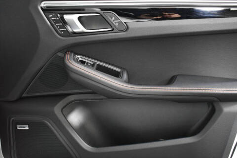 2023 Porsche Macan S