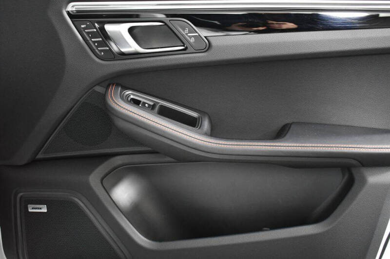 2023 Porsche Macan S