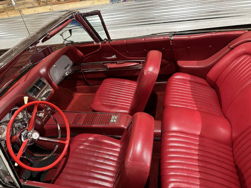 1960 Ford Thunderbird
