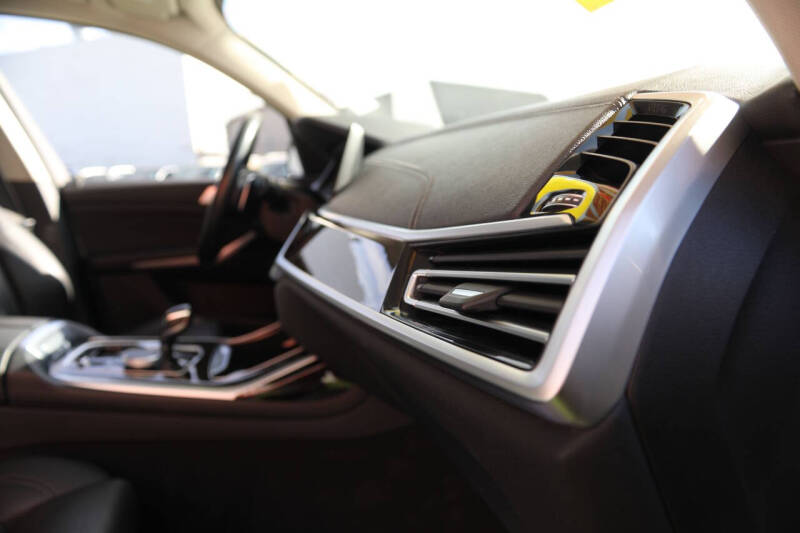 2021 BMW X7 xDrive40i