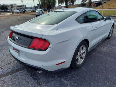 2022 Ford Mustang EcoBoost