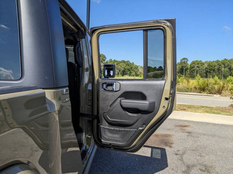 2025 Jeep Gladiator Willys