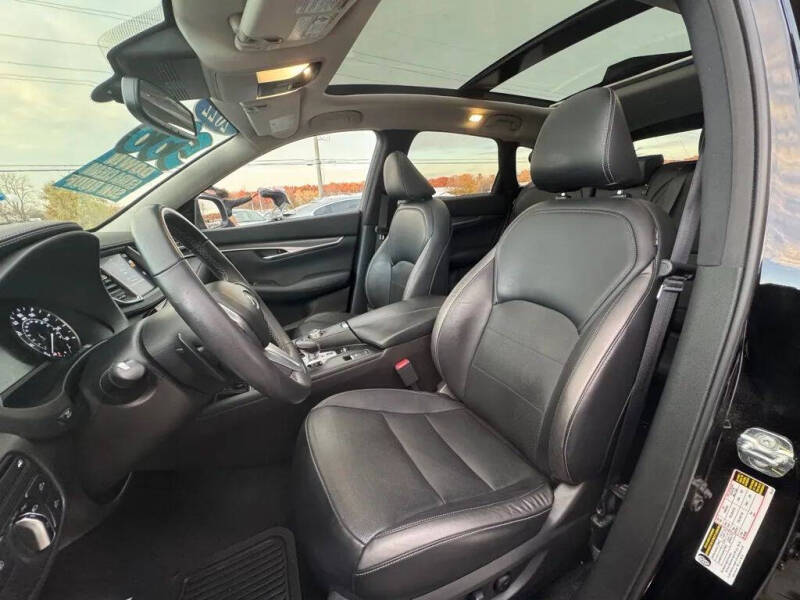 2022 Infiniti QX50 Luxe