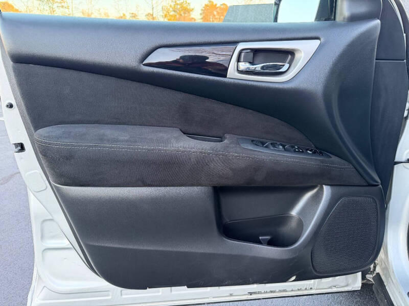 2014 Nissan Pathfinder SL