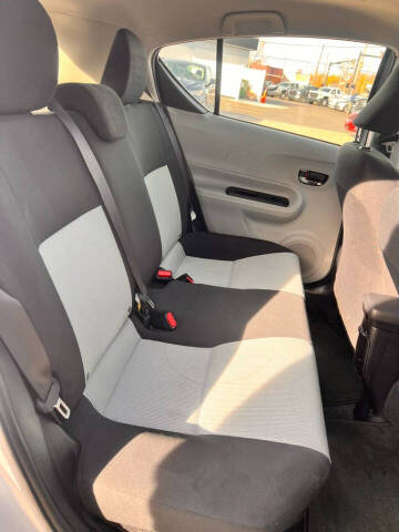 2012 Toyota Prius c Two