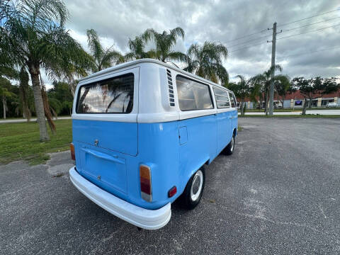 1973 Volkswagen Bus