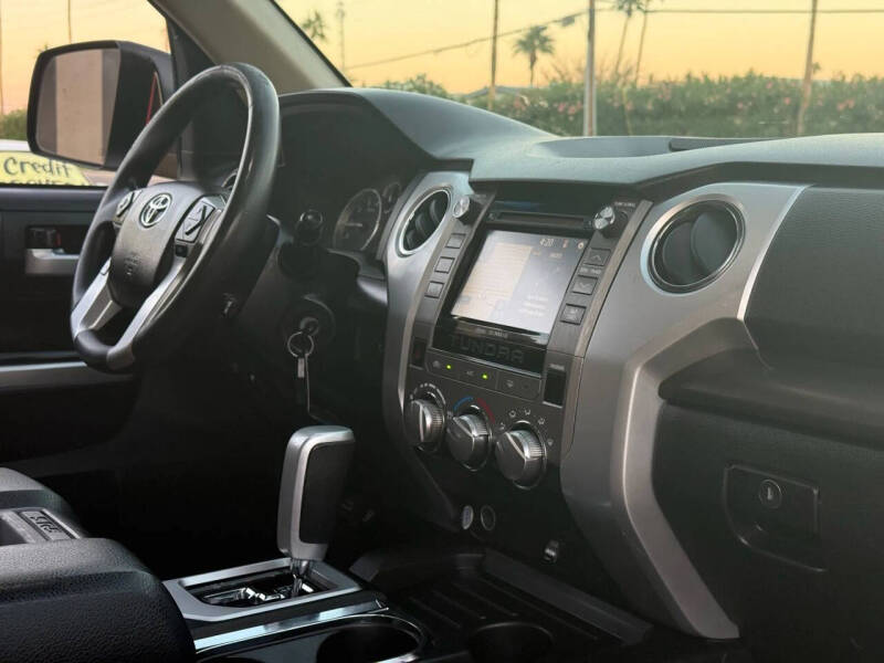 2014 Toyota Tundra SR5