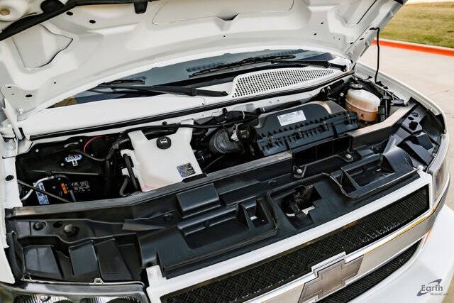 2023 Chevrolet Express 2500