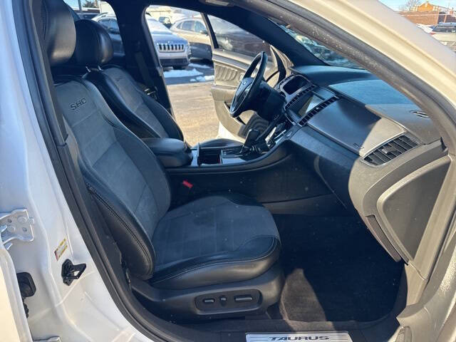 2017 Ford Taurus SHO