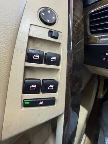 2004 BMW 5 Series 530i