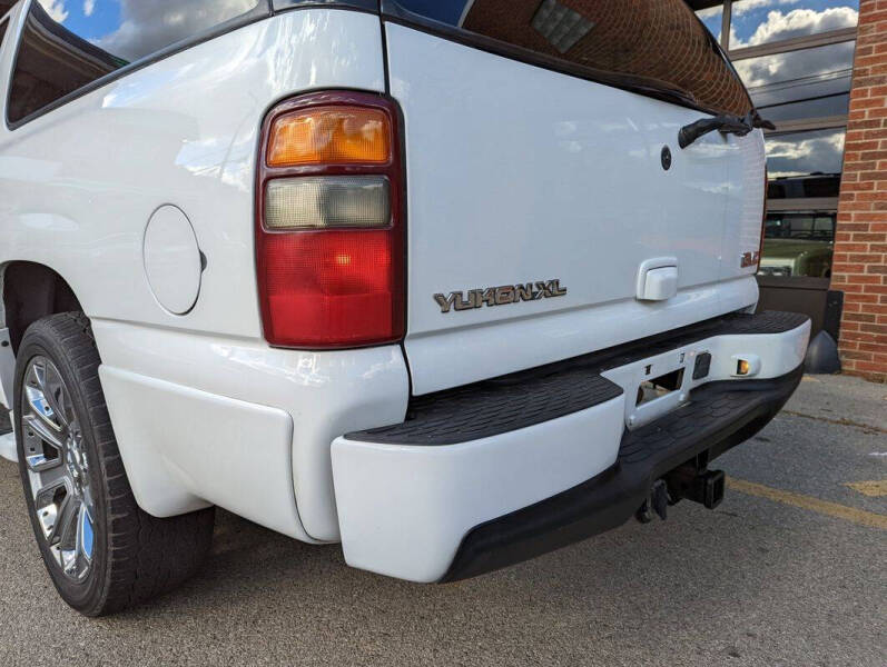 2003 GMC Yukon XL Denali