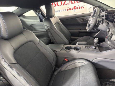 2025 Ford Mustang Dark Horse