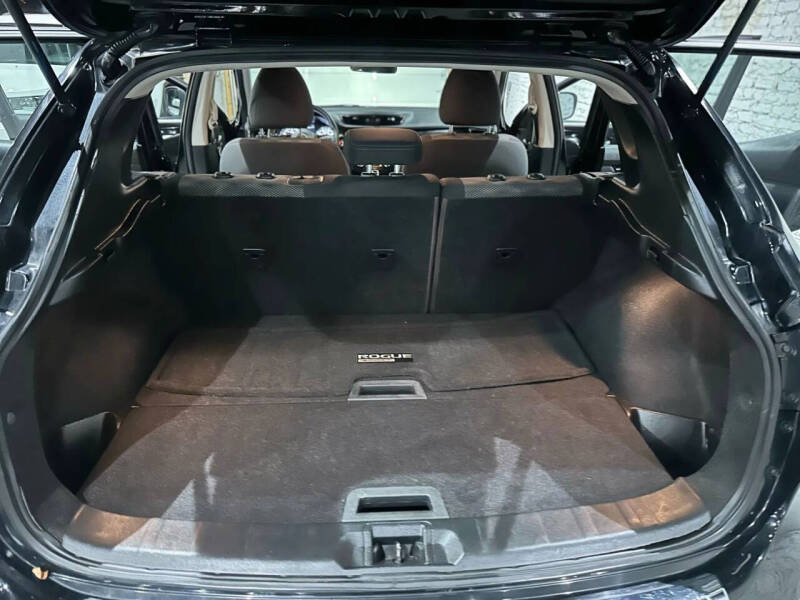 2017 Nissan Rogue Sport SV