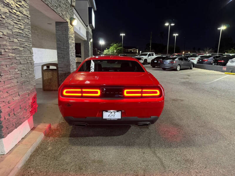 2015 Dodge Challenger SXT