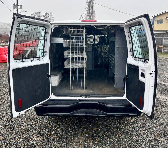 2010 Ford E-Series E-250