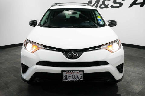 2017 Toyota RAV4 LE