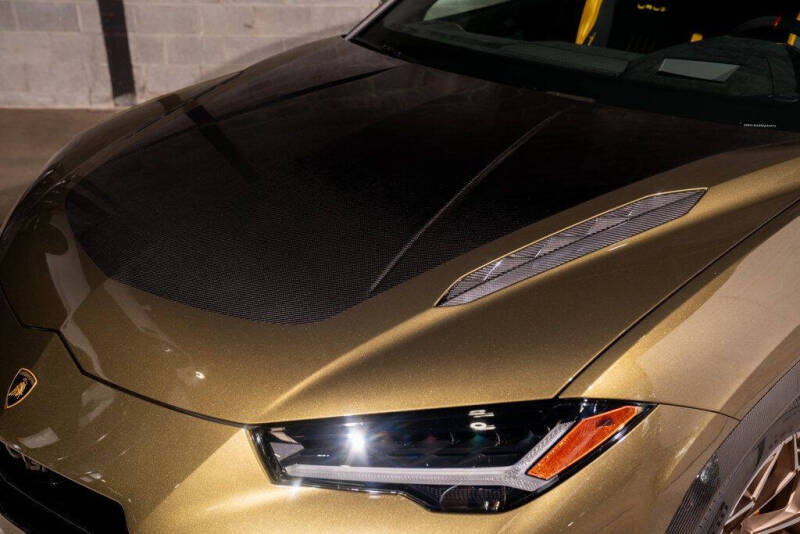 2024 Lamborghini Urus Performante