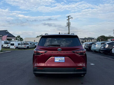 2021 Toyota Sienna LE 8-Passenger