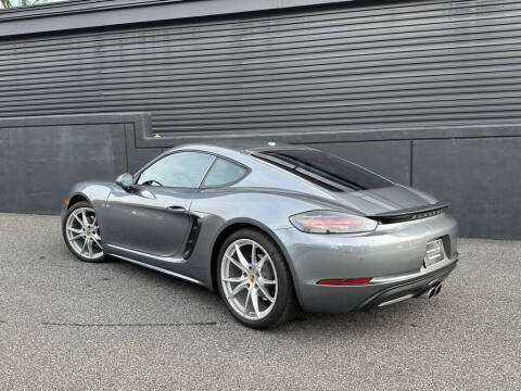 2025 Porsche 718 Cayman