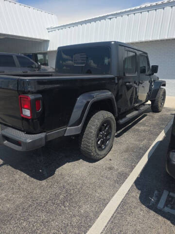 2021 Jeep Gladiator Willys