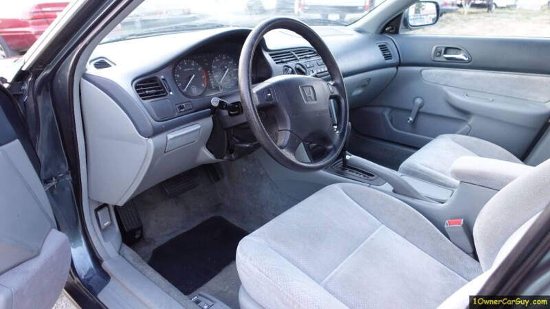 1997 Honda Accord VALUE PKG photo 32