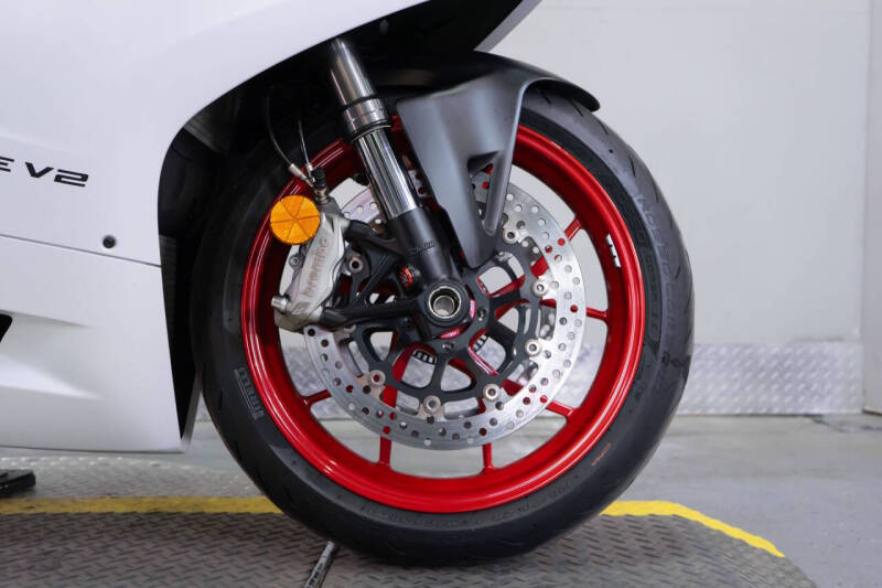 2022 Ducati Panigale V2