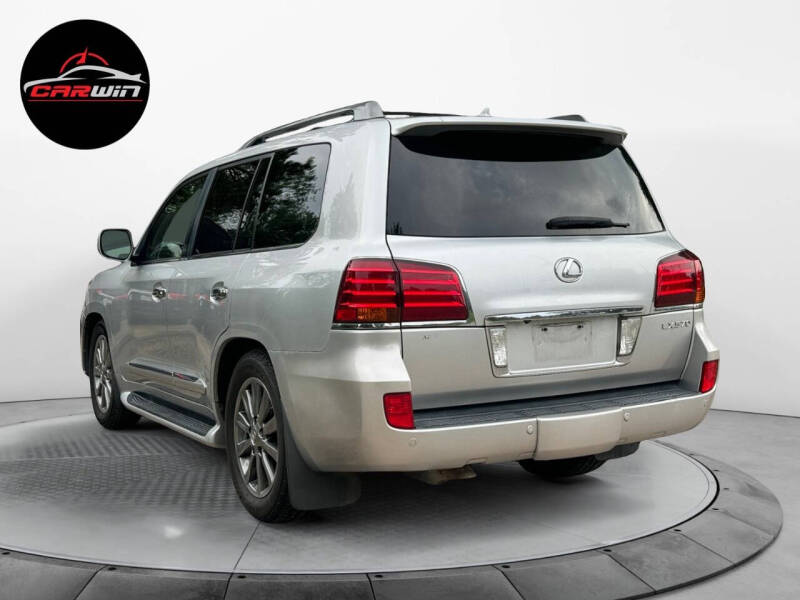 2011 Lexus LX 570